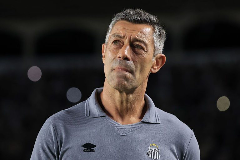 pedro caixinha.jpg